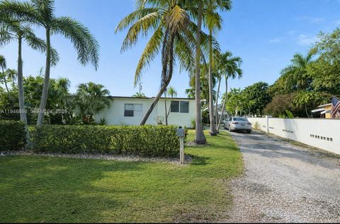 Photo of 29100 Kentucky Rd, Homestead, FL 33033 (MLS # A11946868)