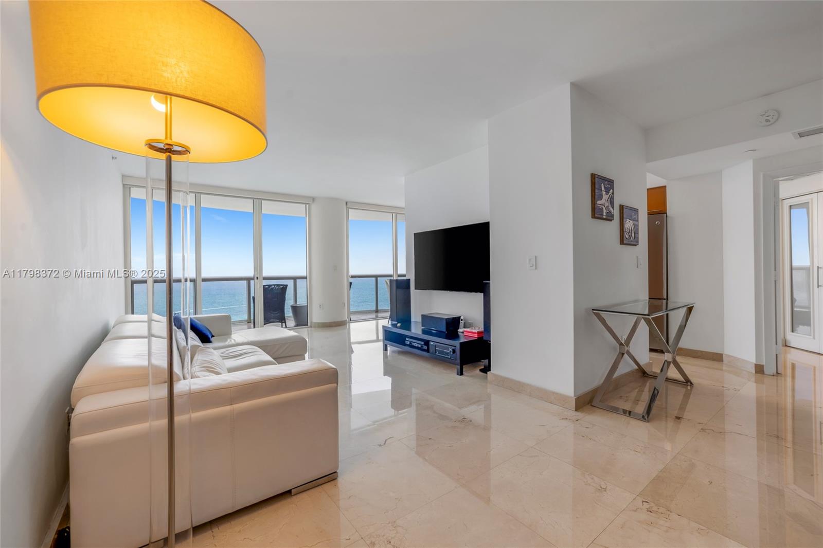 6365 Collins Ave 3202