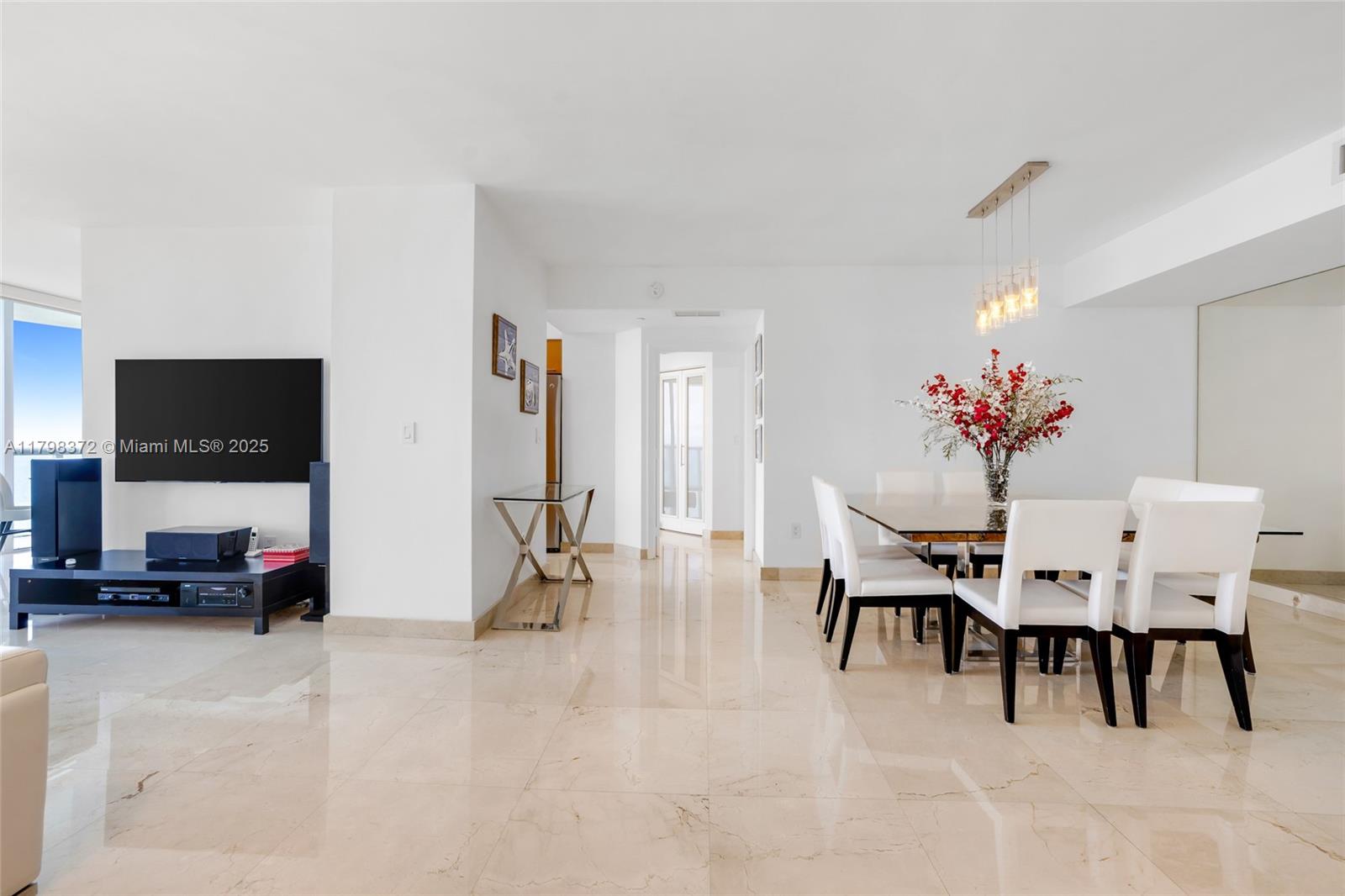 6365 Collins Ave 3202