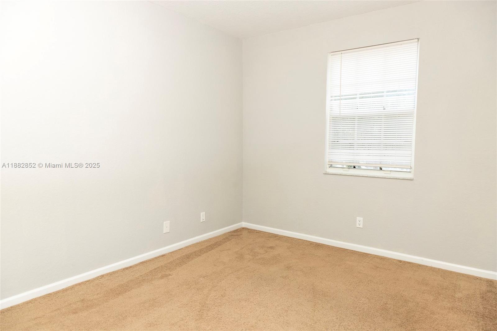INVERRARY VILLAGE - Residential Lease