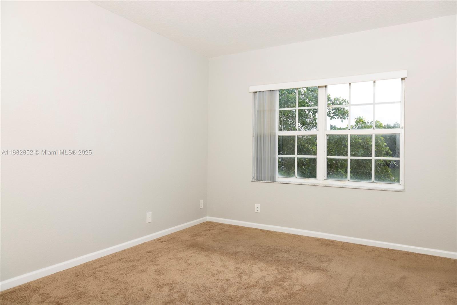 INVERRARY VILLAGE - Residential Lease
