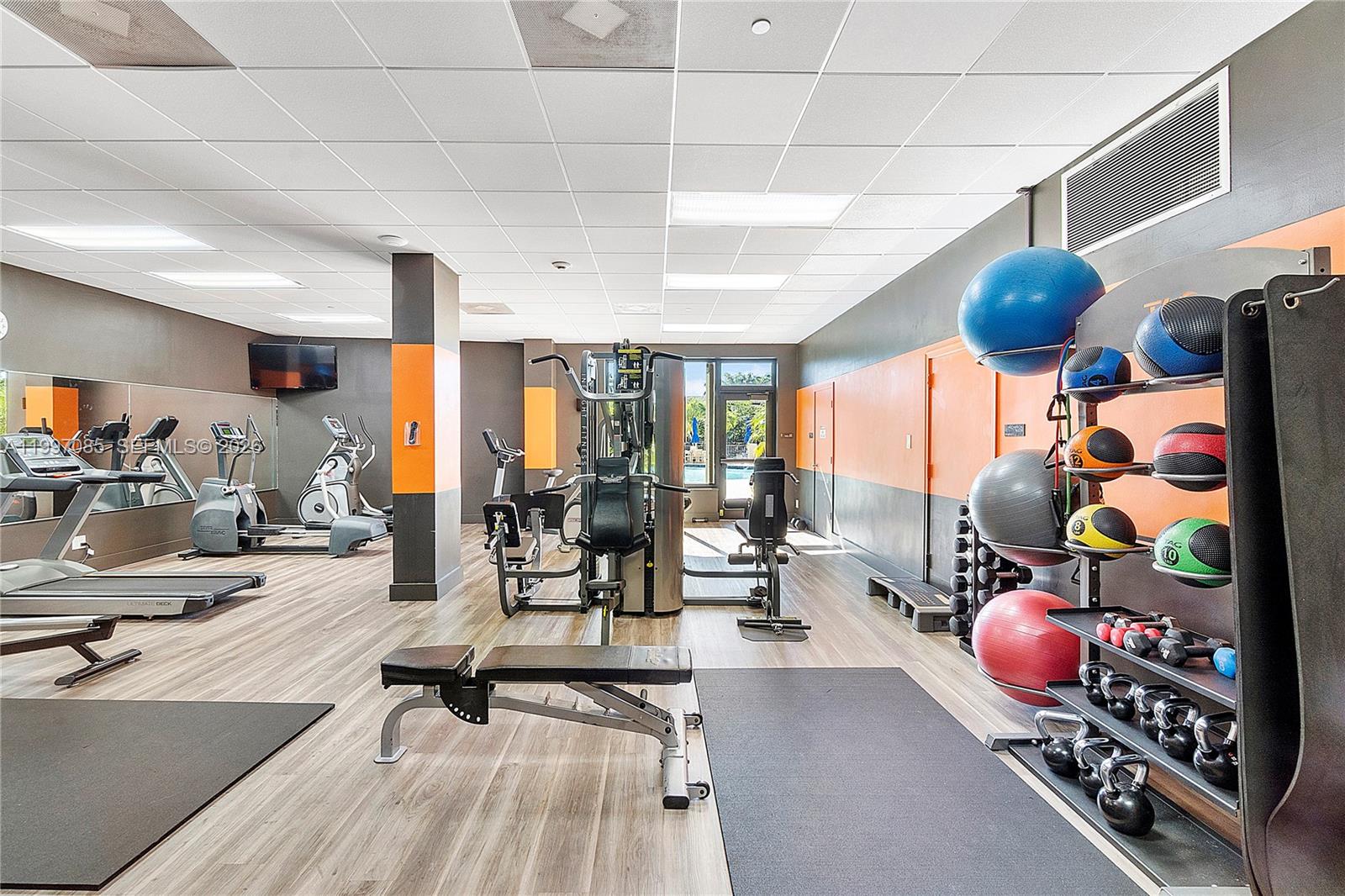 GABLES WATERWAY TOWERS CO - Residential