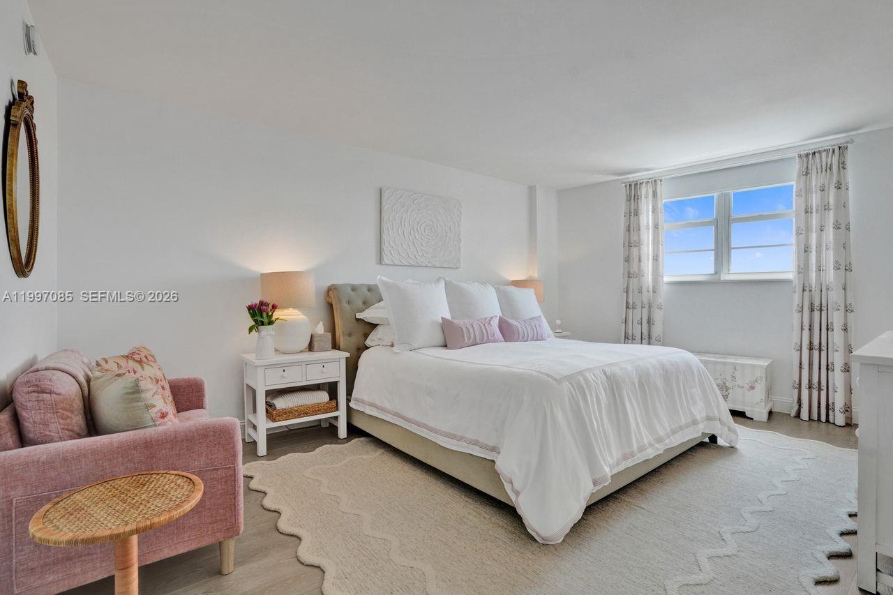 GABLES WATERWAY TOWERS CO - Residential