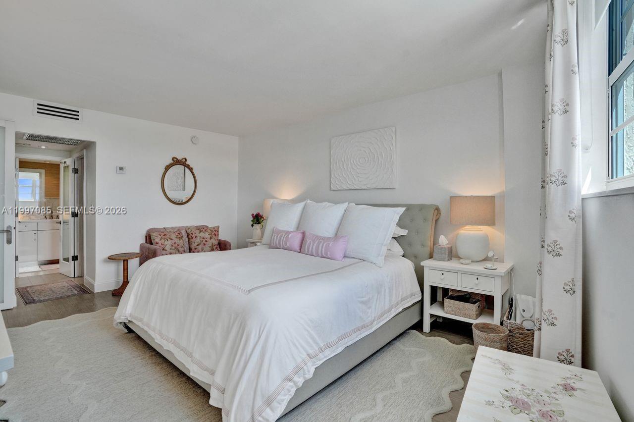 GABLES WATERWAY TOWERS CO - Residential