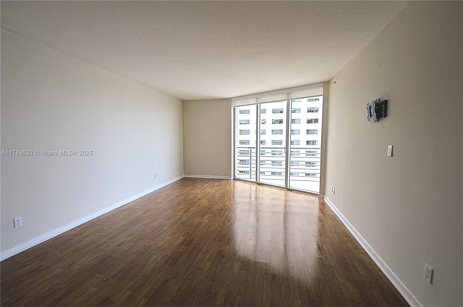 335 S Biscayne Blvd 1904
