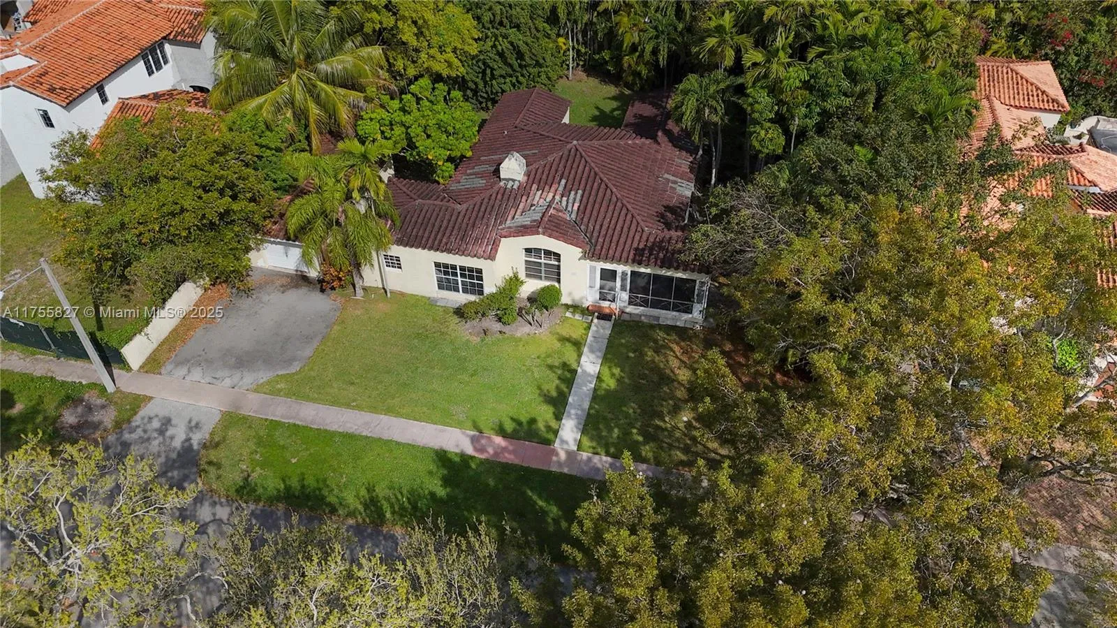 Coral Gables, Florida 33134, United States, 5 Bedrooms Bedrooms, ,3 BathroomsBathrooms,Residential,Pending,81839