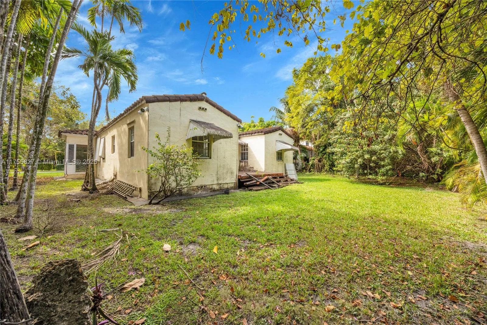 Coral Gables, Florida 33134, United States, 5 Bedrooms Bedrooms, ,3 BathroomsBathrooms,Residential,Pending,81839