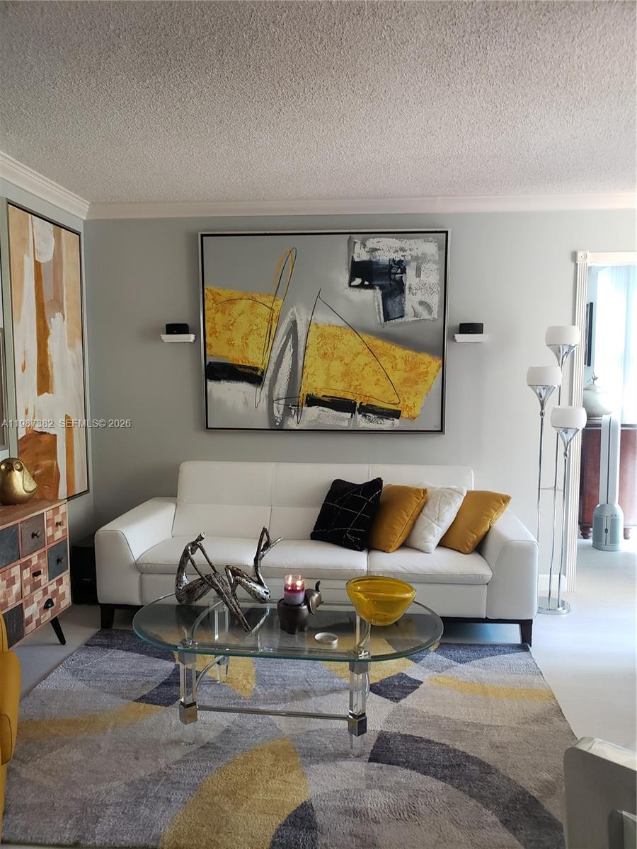 INTERNATIONAL PARK CONDO - Residential