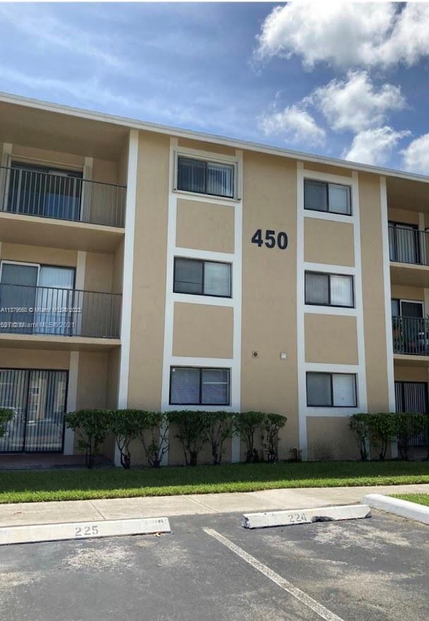 PALMS OF PEMBROKE CONDO - Residential