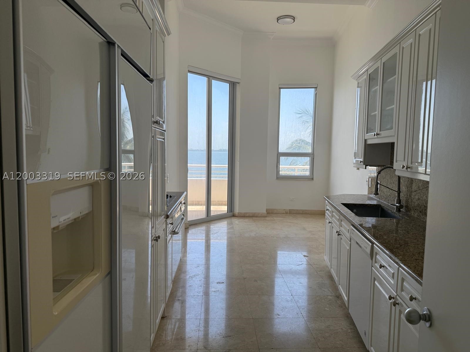 808 Brickell Key Dr 404