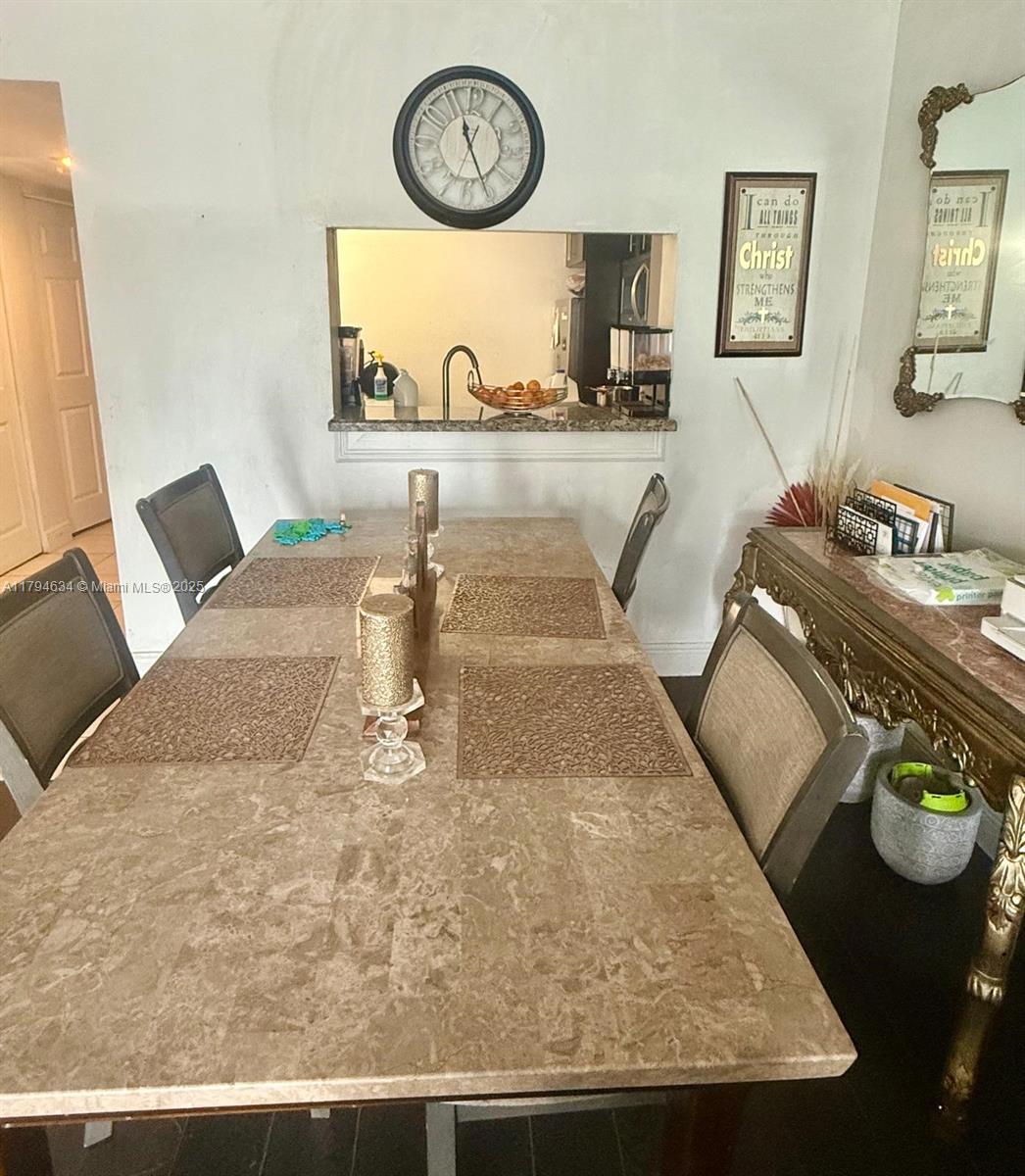 MONTECARLO CONDO - Residential