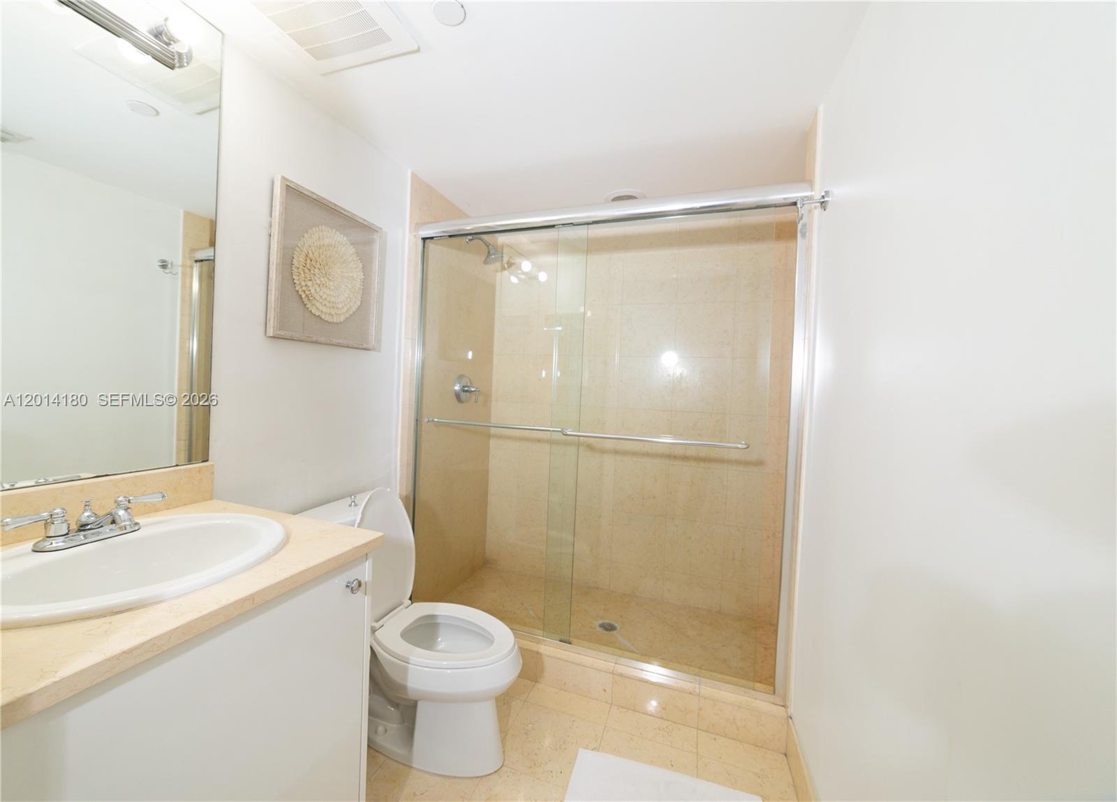 TURNBERRY VLG NO TOWER CO - Residential Lease