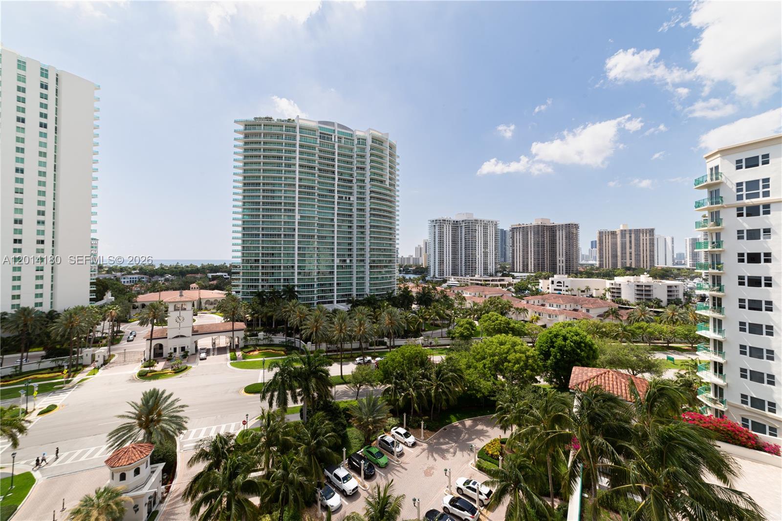 TURNBERRY VLG NO TOWER CO - Residential Lease