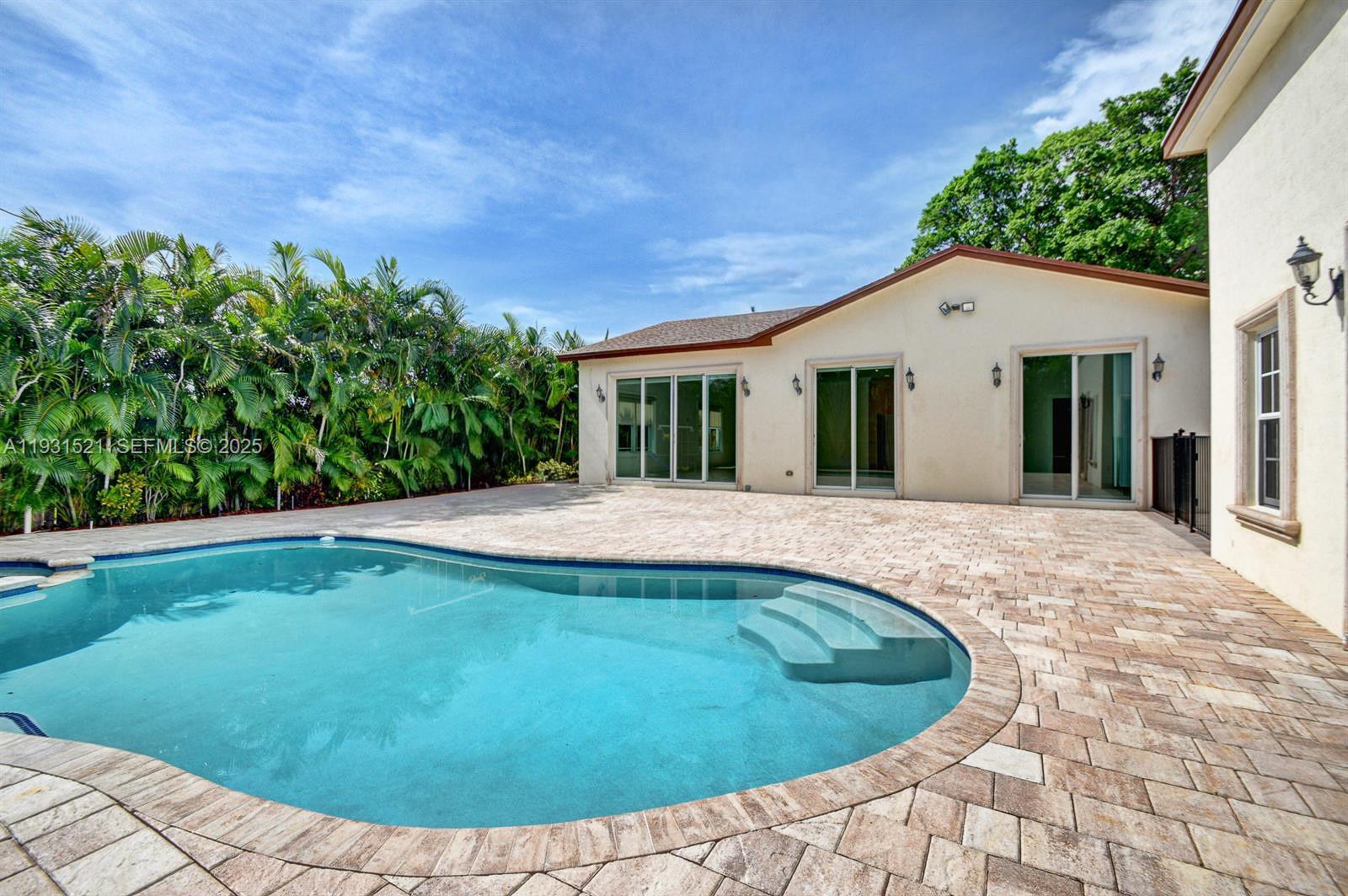 SPANISH VILLAGE - Residential Lease