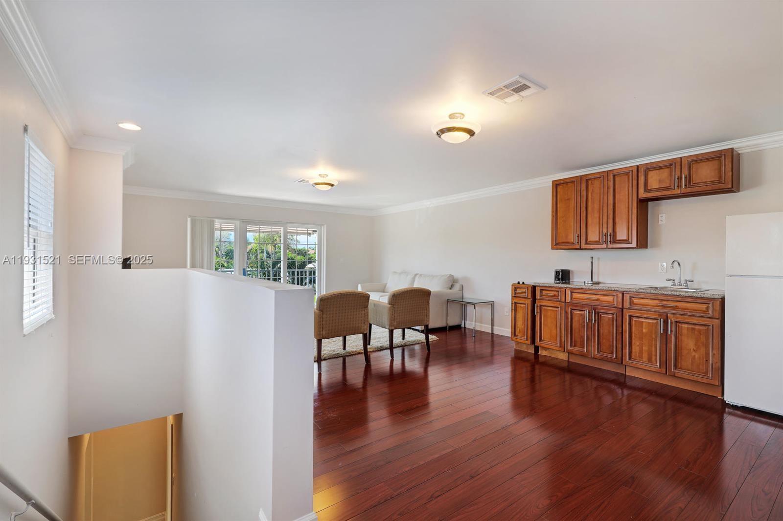 SPANISH VILLAGE - Residential Lease