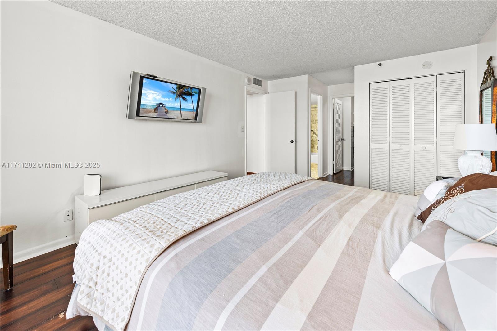 CLUB ATLANTIS CONDO - Residential