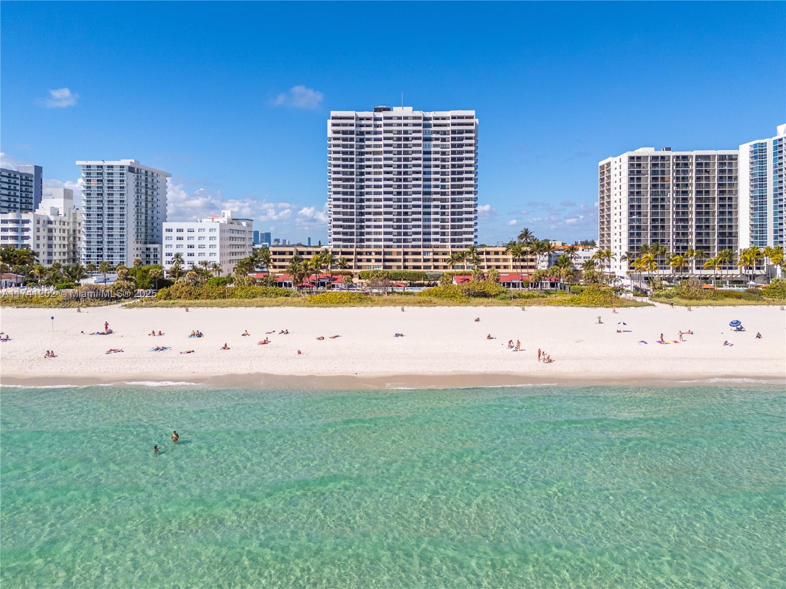 CLUB ATLANTIS CONDO - Residential