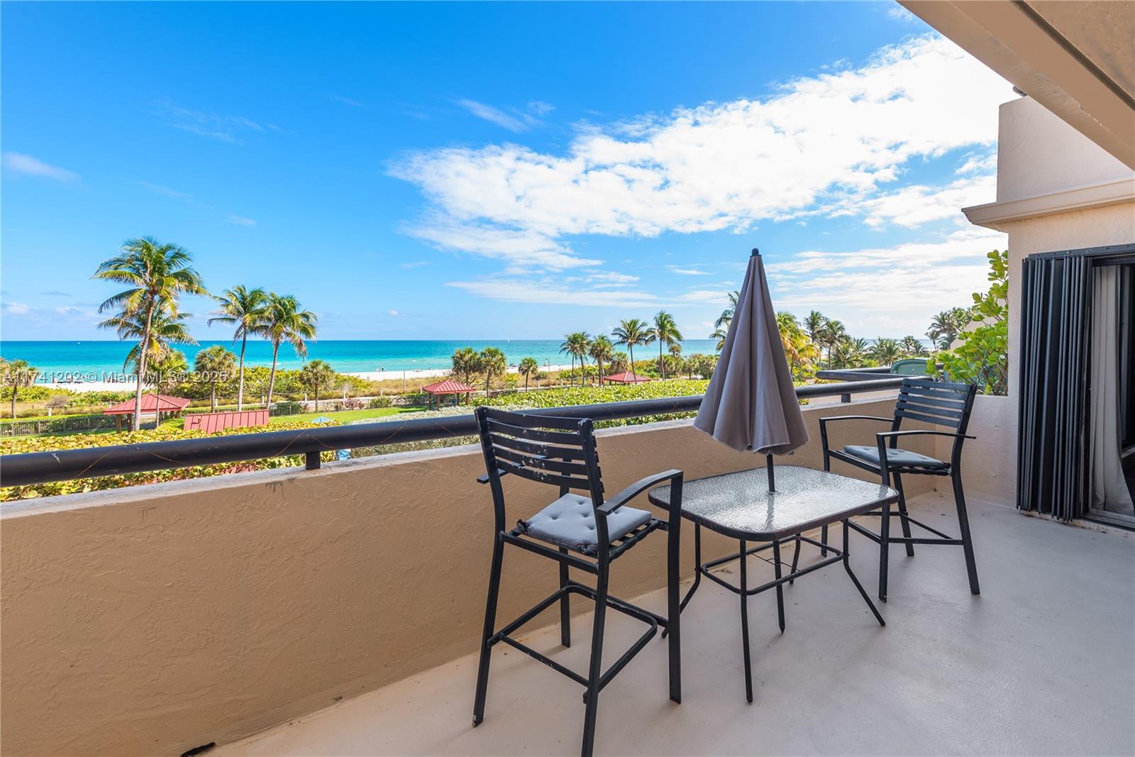 CLUB ATLANTIS CONDO - Residential