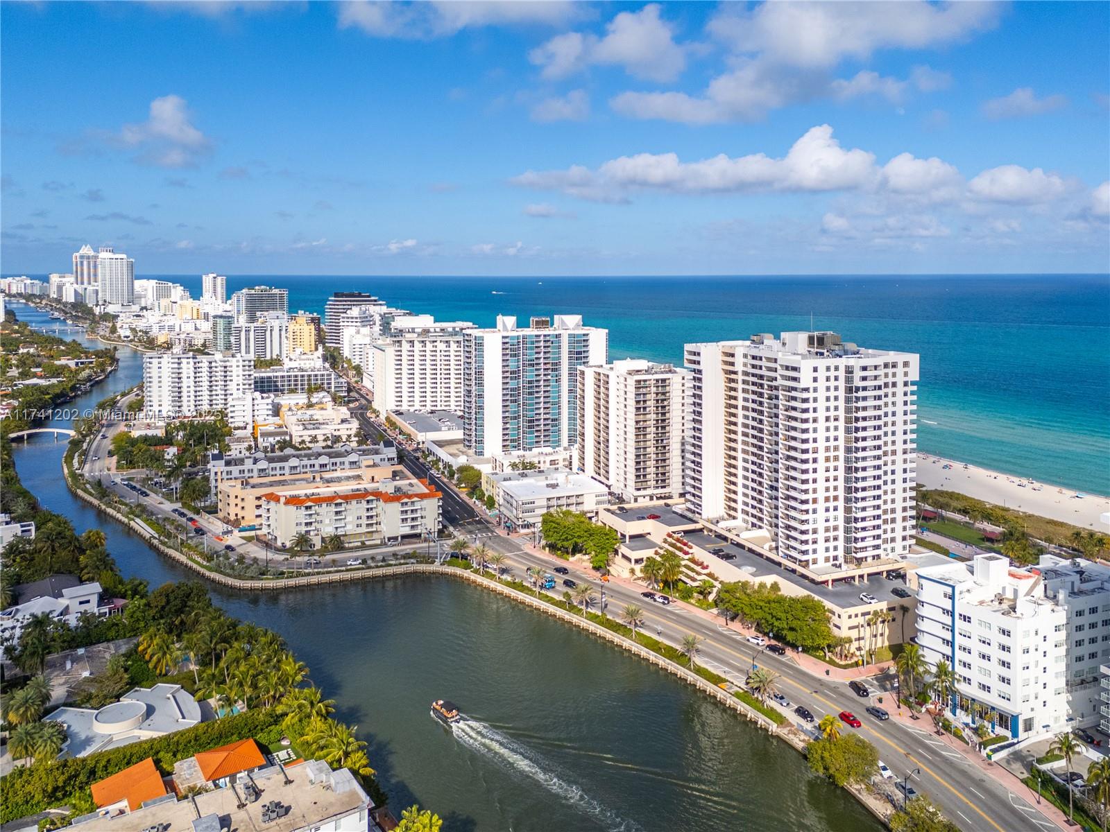 CLUB ATLANTIS CONDO - Residential