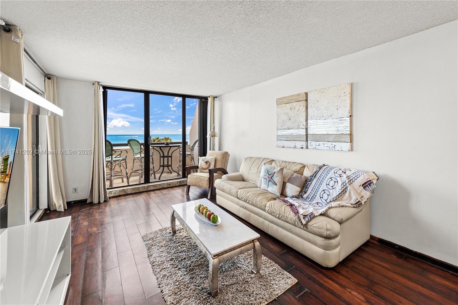 CLUB ATLANTIS CONDO - Residential