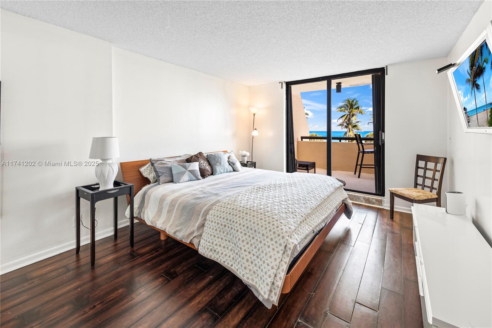 CLUB ATLANTIS CONDO - Residential