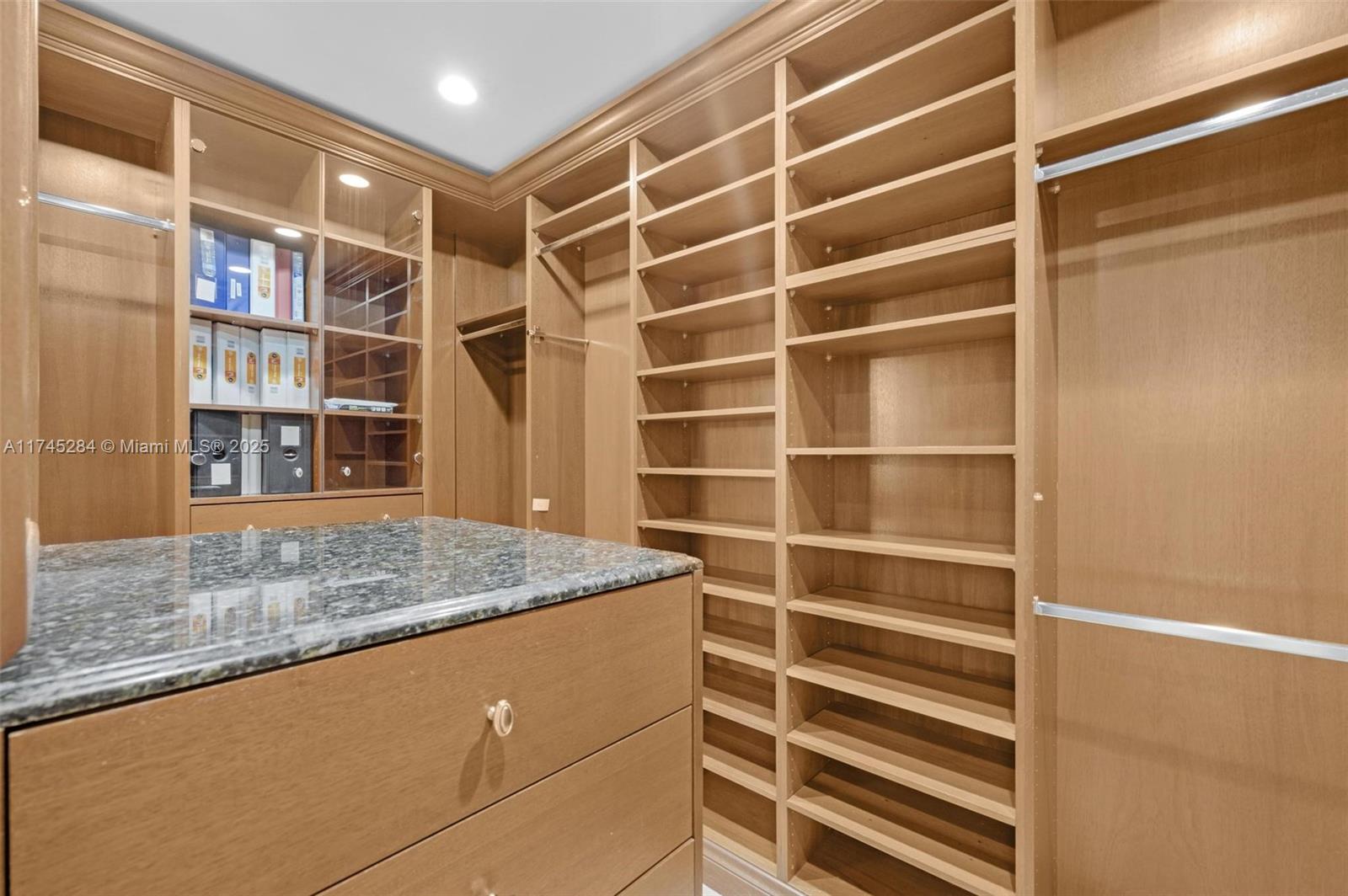 CORAL GABLES RIVIERA SEC - Residential