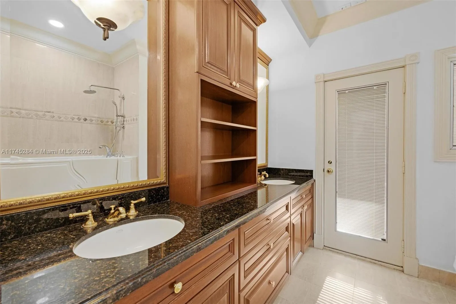 Coral Gables, Florida 33146, United States, 5 Bedrooms Bedrooms, ,5 BathroomsBathrooms,Residential,Active,4020