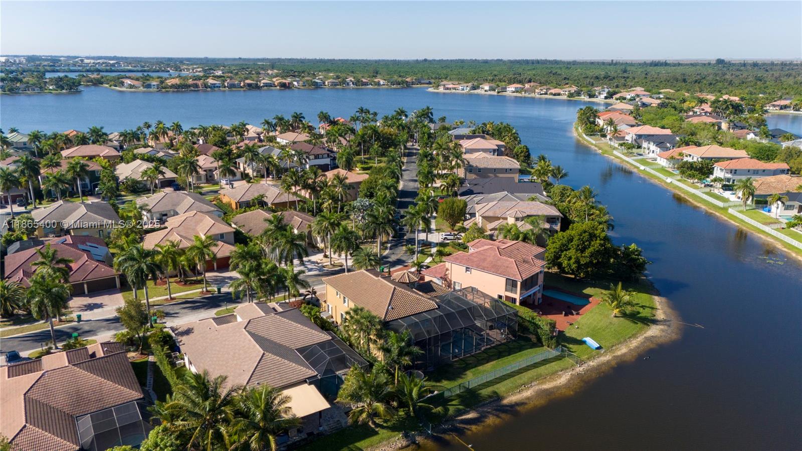 SUNSET LAKES PLAT ONE - Residential