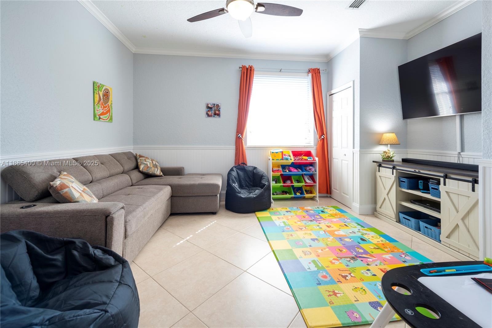 SUNSET LAKES PLAT ONE - Residential