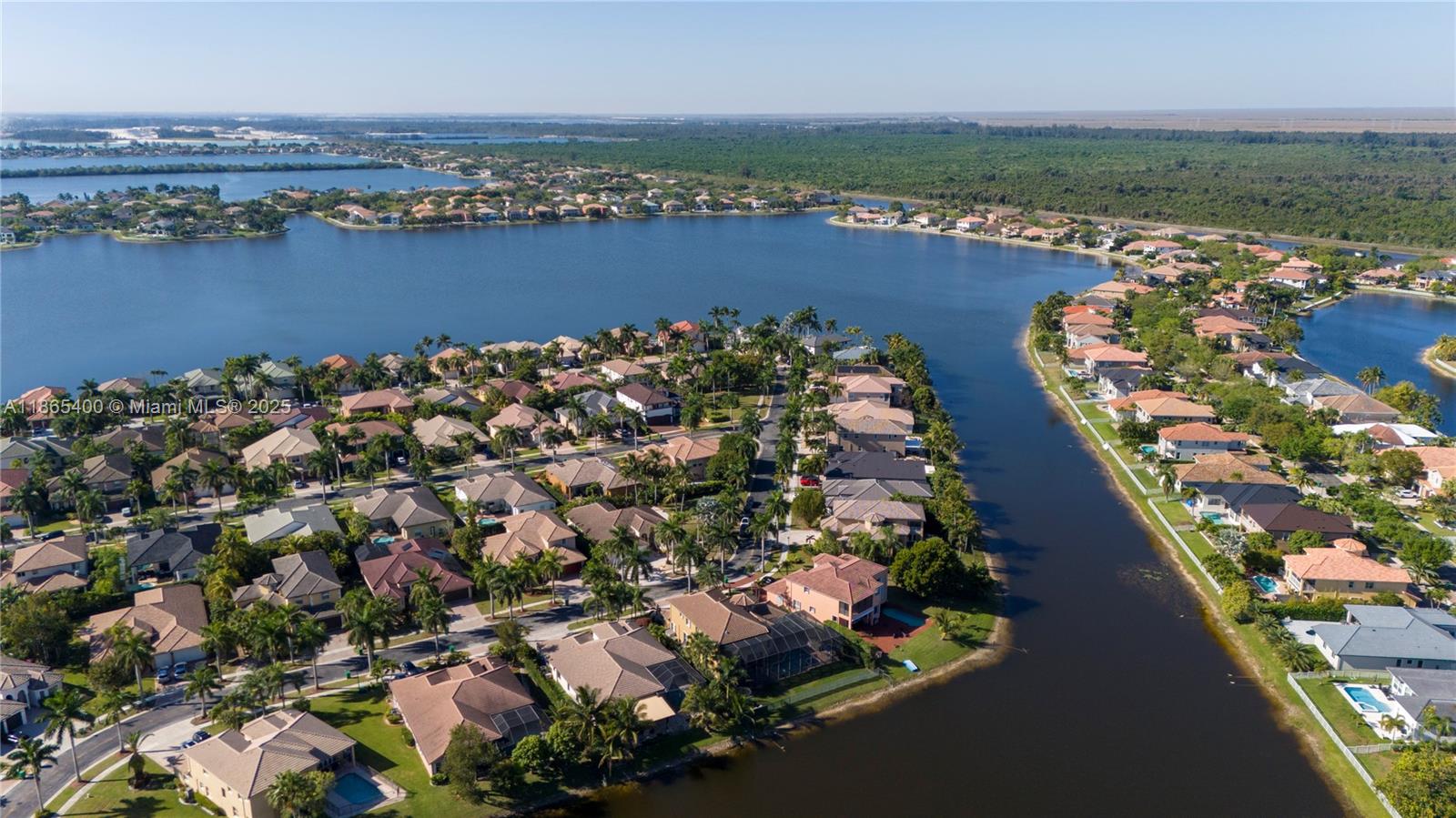 SUNSET LAKES PLAT ONE - Residential