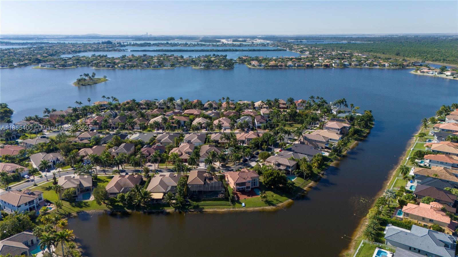 SUNSET LAKES PLAT ONE - Residential