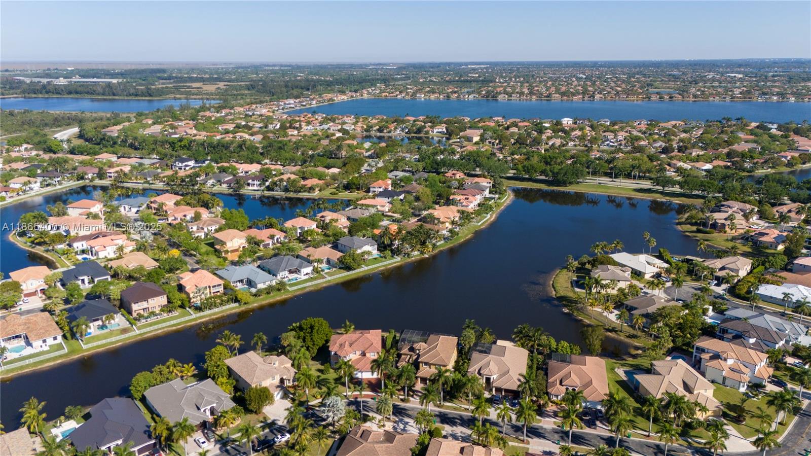 SUNSET LAKES PLAT ONE - Residential