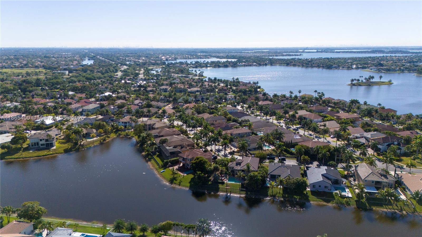 SUNSET LAKES PLAT ONE - Residential