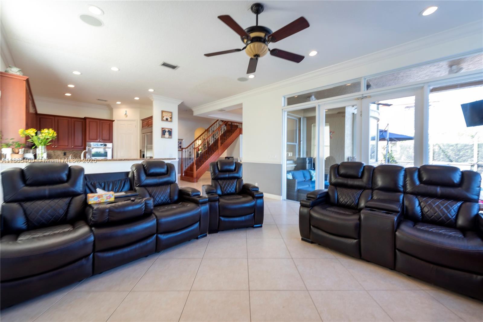 SUNSET LAKES PLAT ONE - Residential