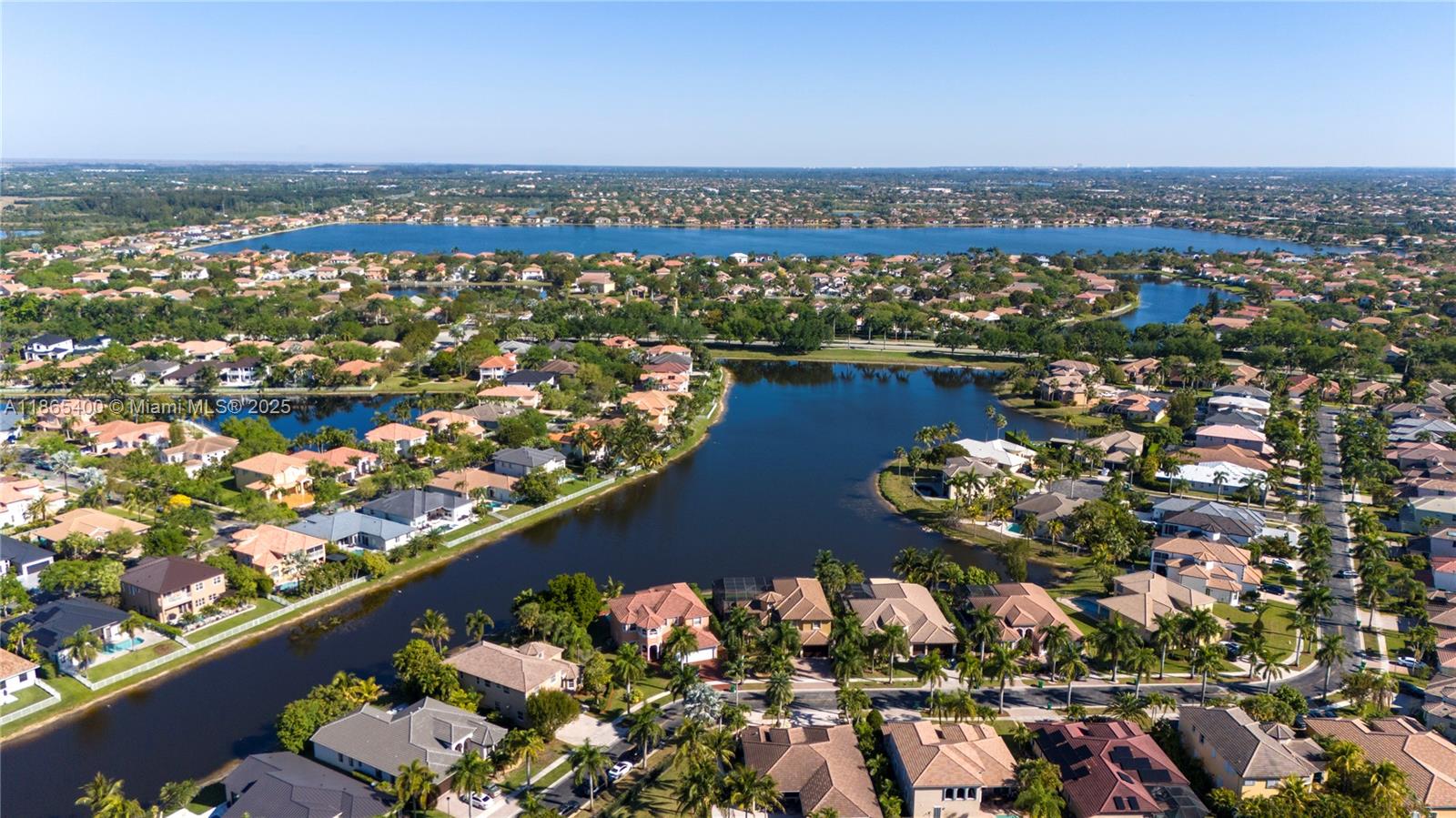 SUNSET LAKES PLAT ONE - Residential