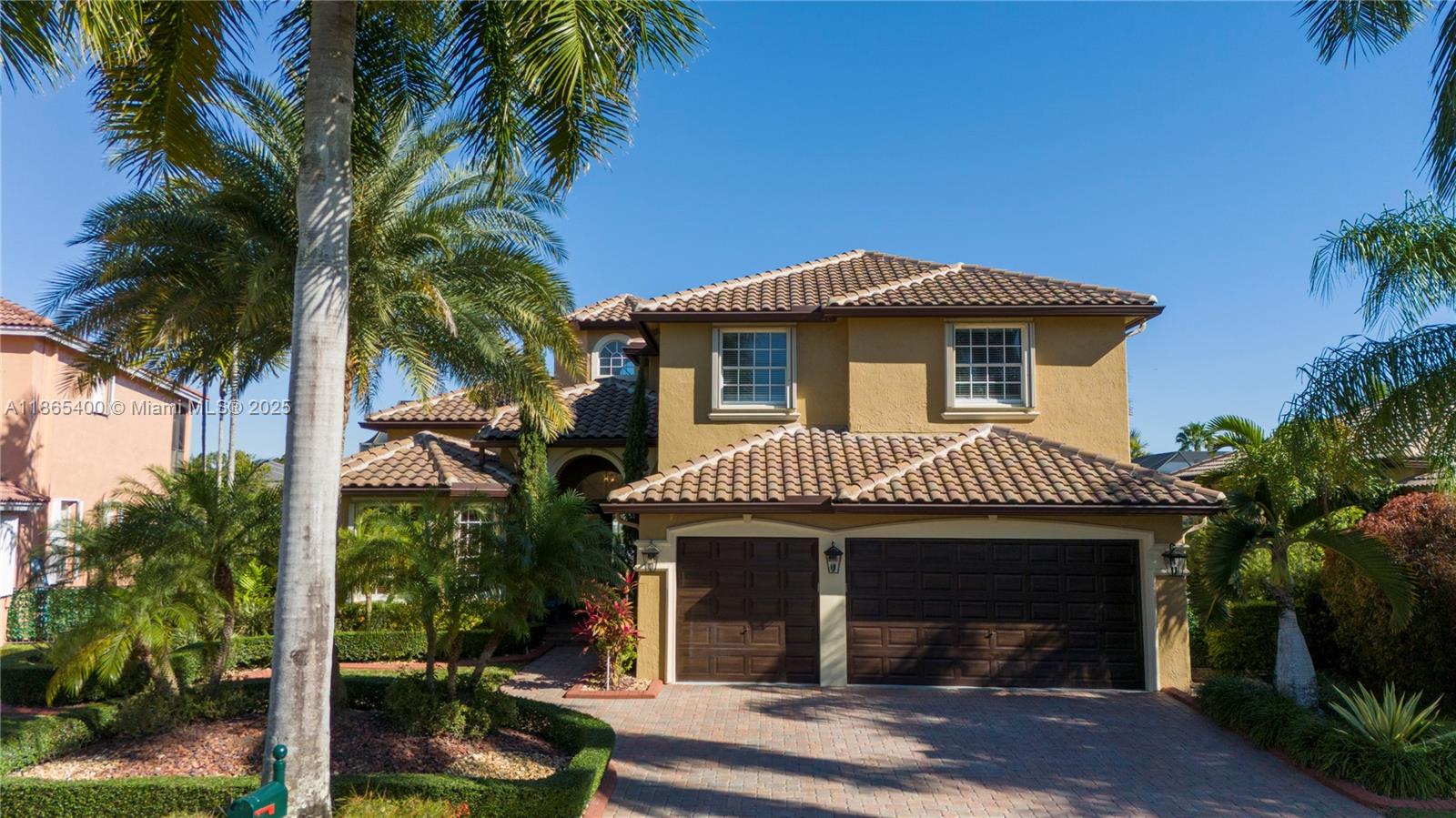 SUNSET LAKES PLAT ONE - Residential
