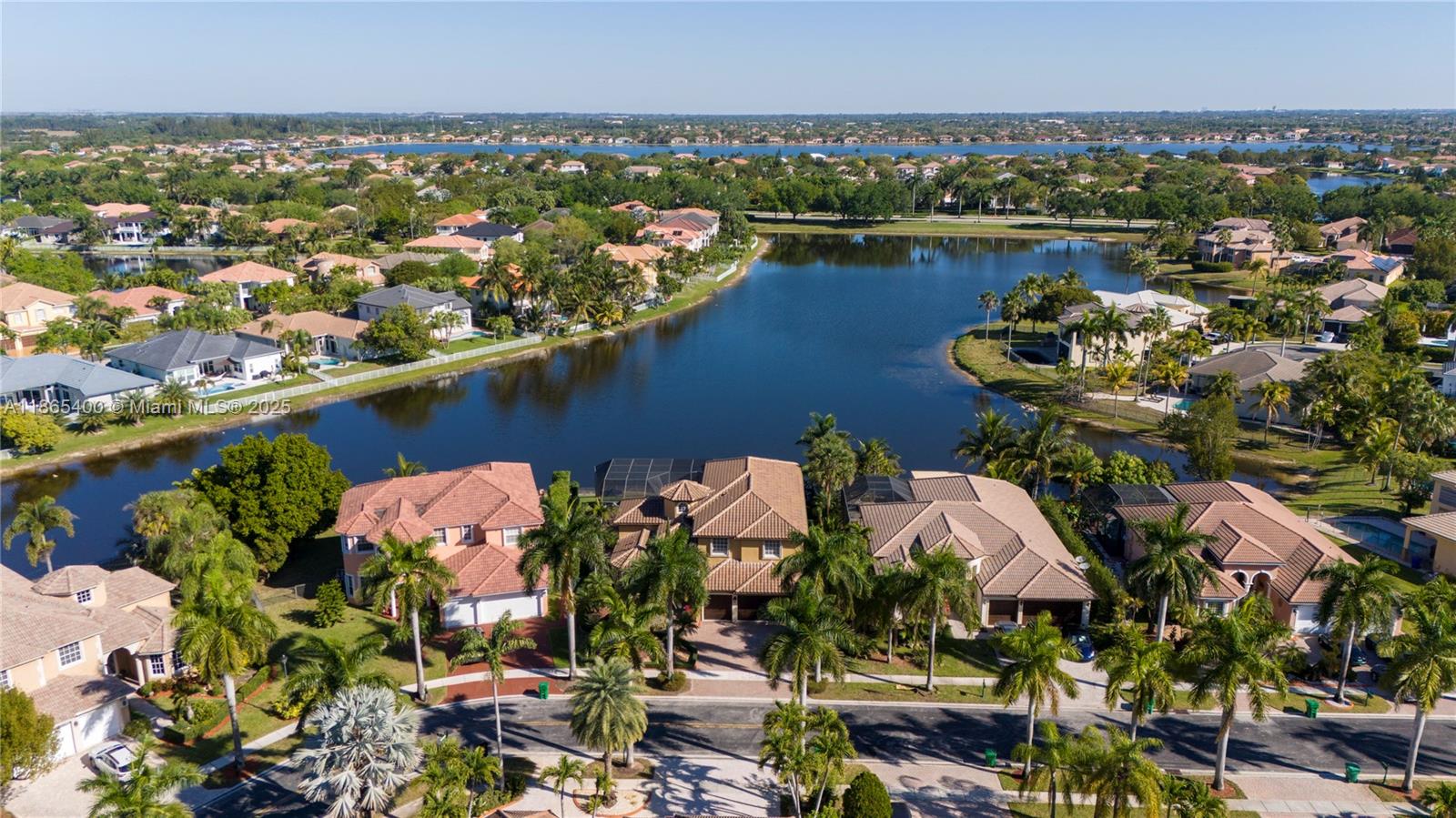 SUNSET LAKES PLAT ONE - Residential