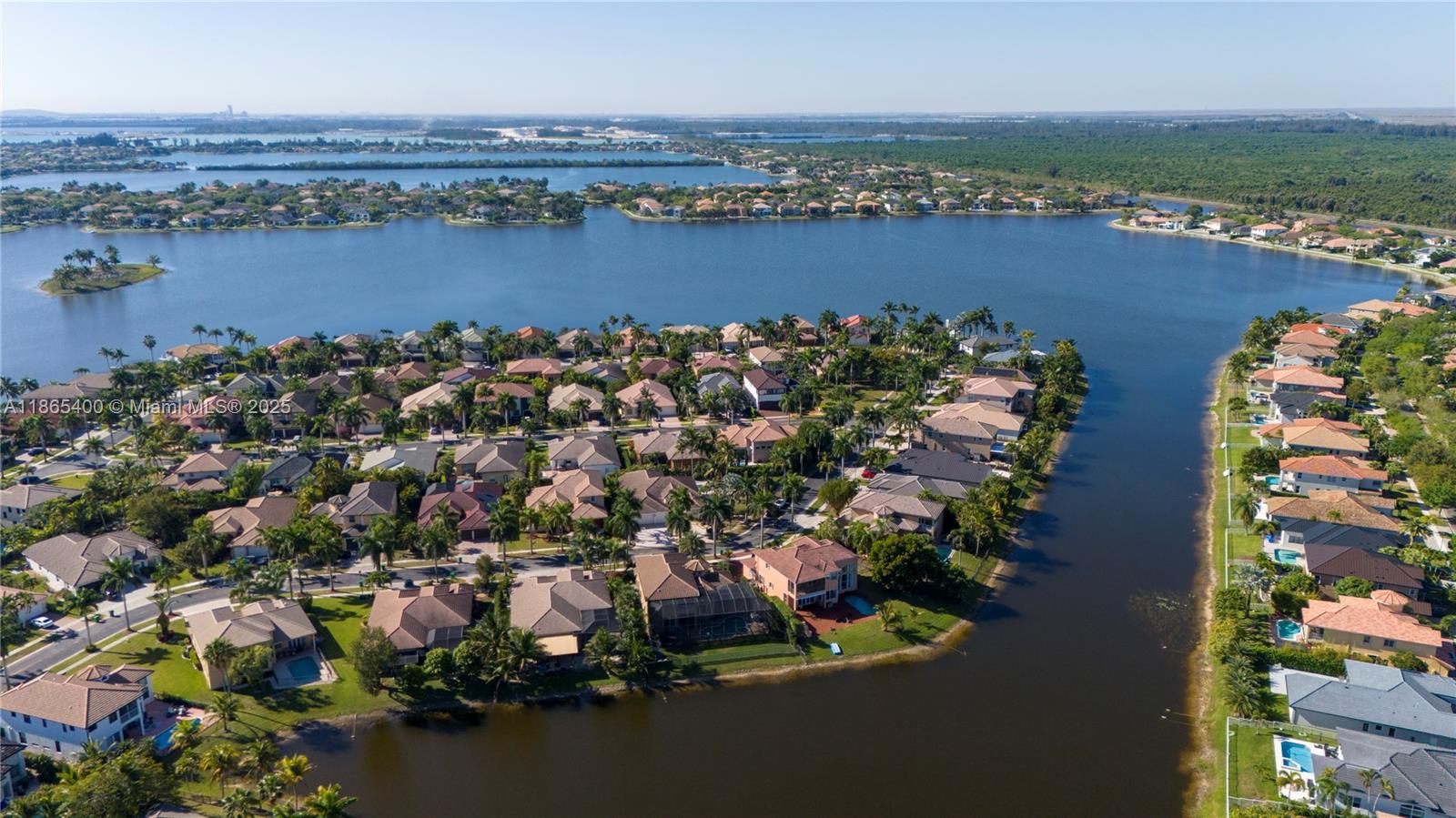SUNSET LAKES PLAT ONE - Residential