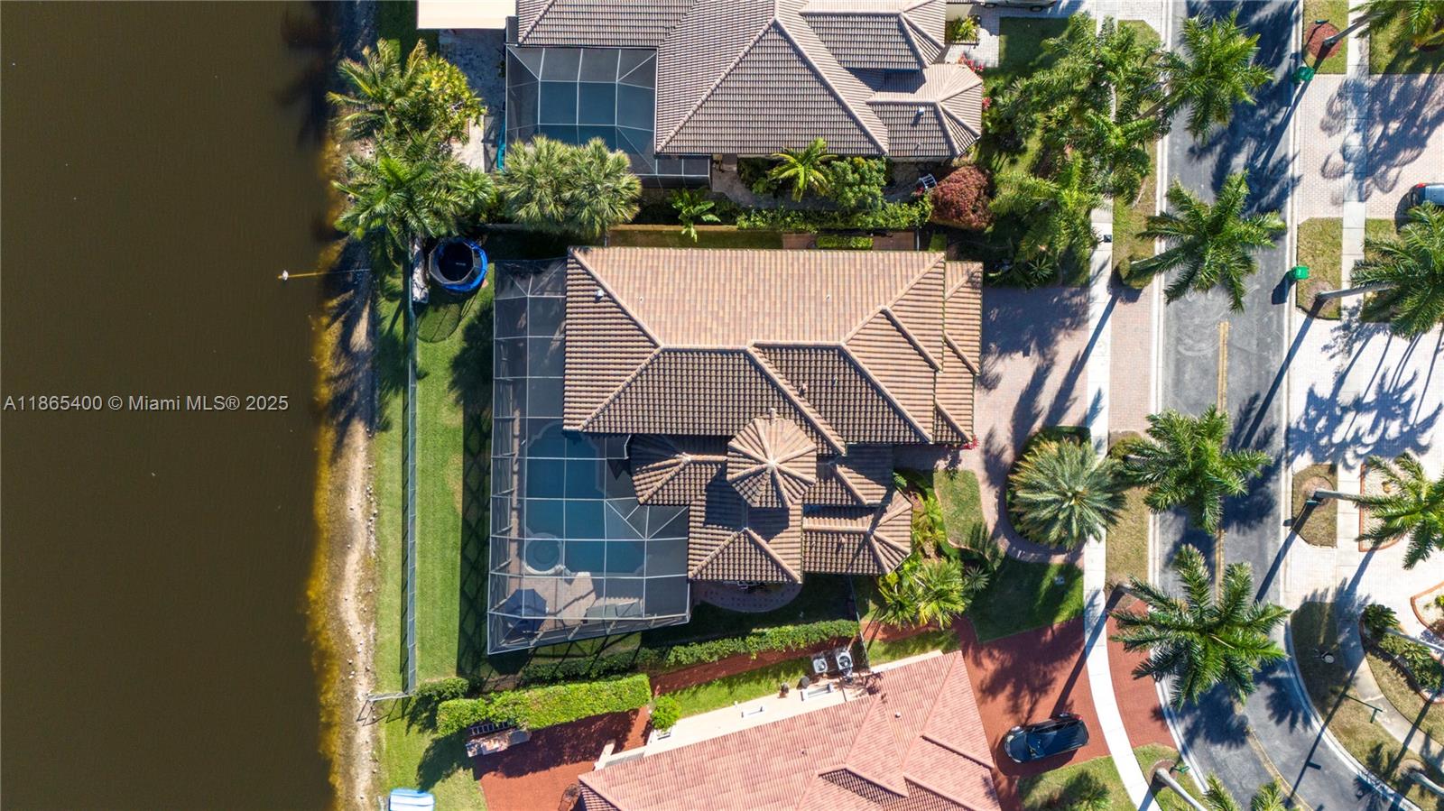SUNSET LAKES PLAT ONE - Residential