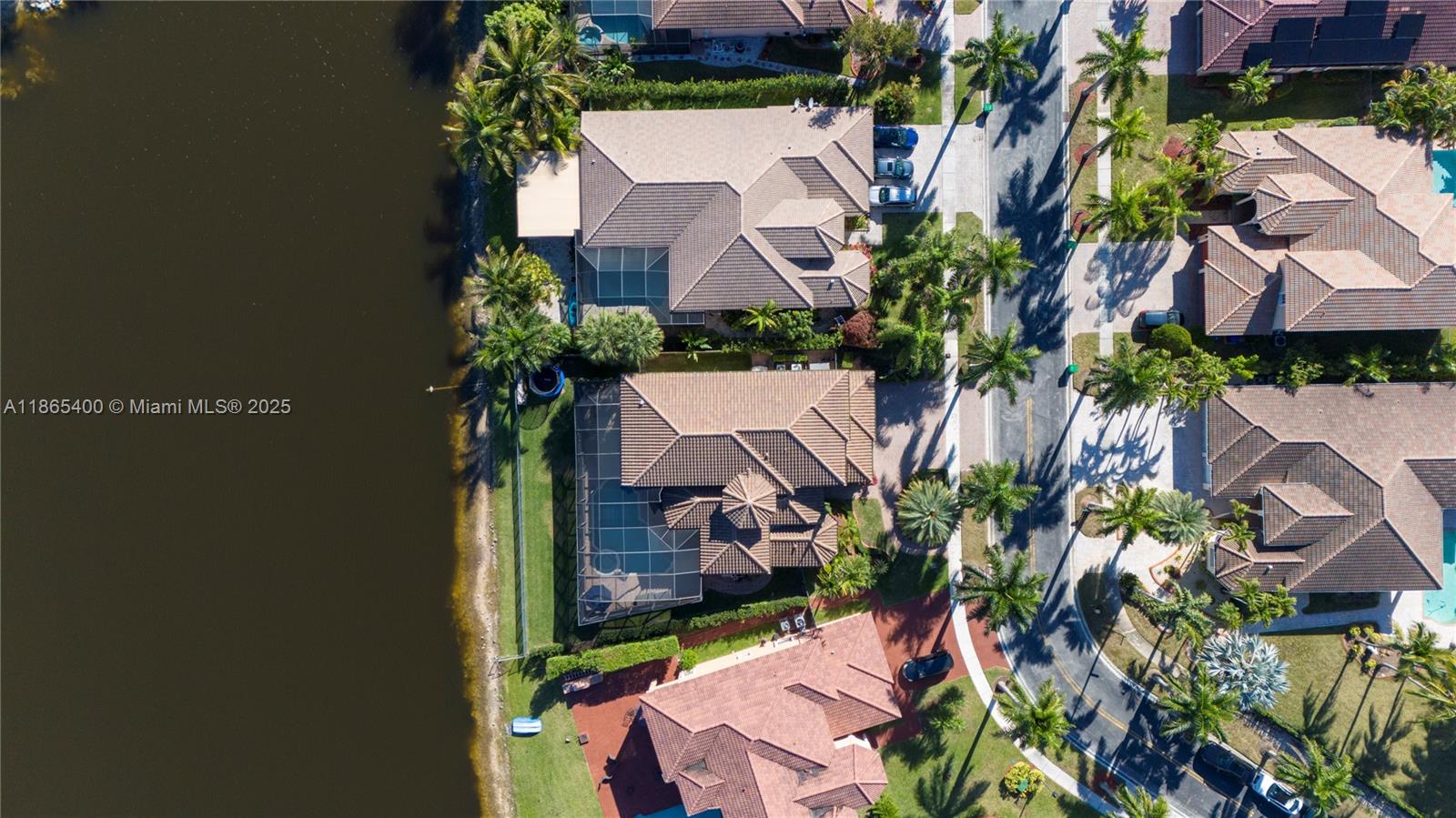 SUNSET LAKES PLAT ONE - Residential
