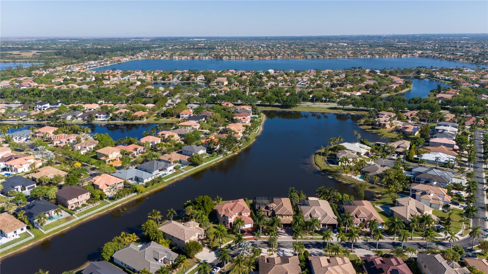 SUNSET LAKES PLAT ONE - Residential
