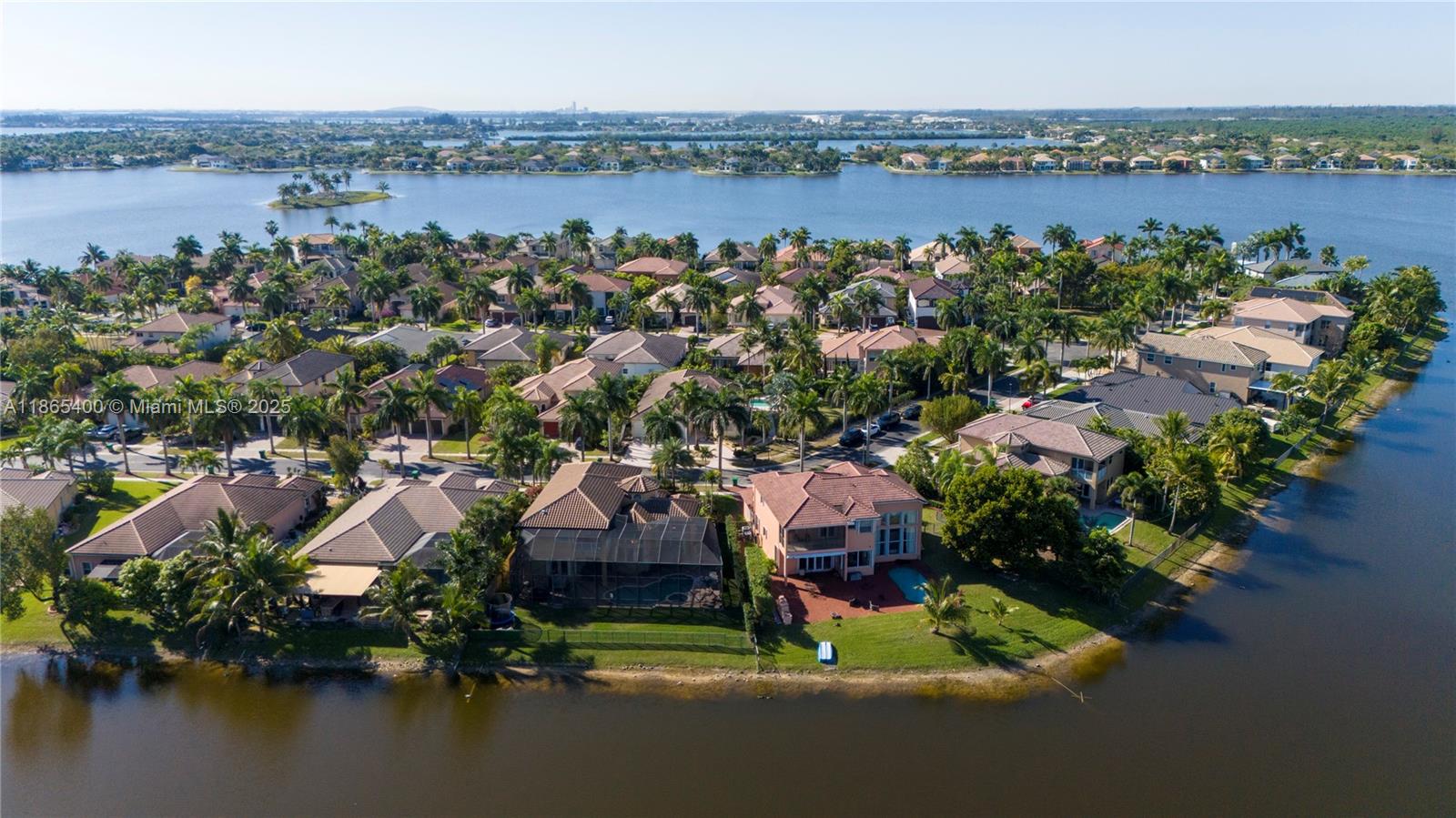 SUNSET LAKES PLAT ONE - Residential