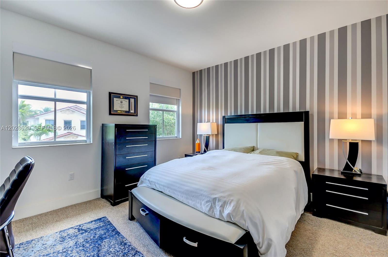 VINTAGE ESTATES - Residential