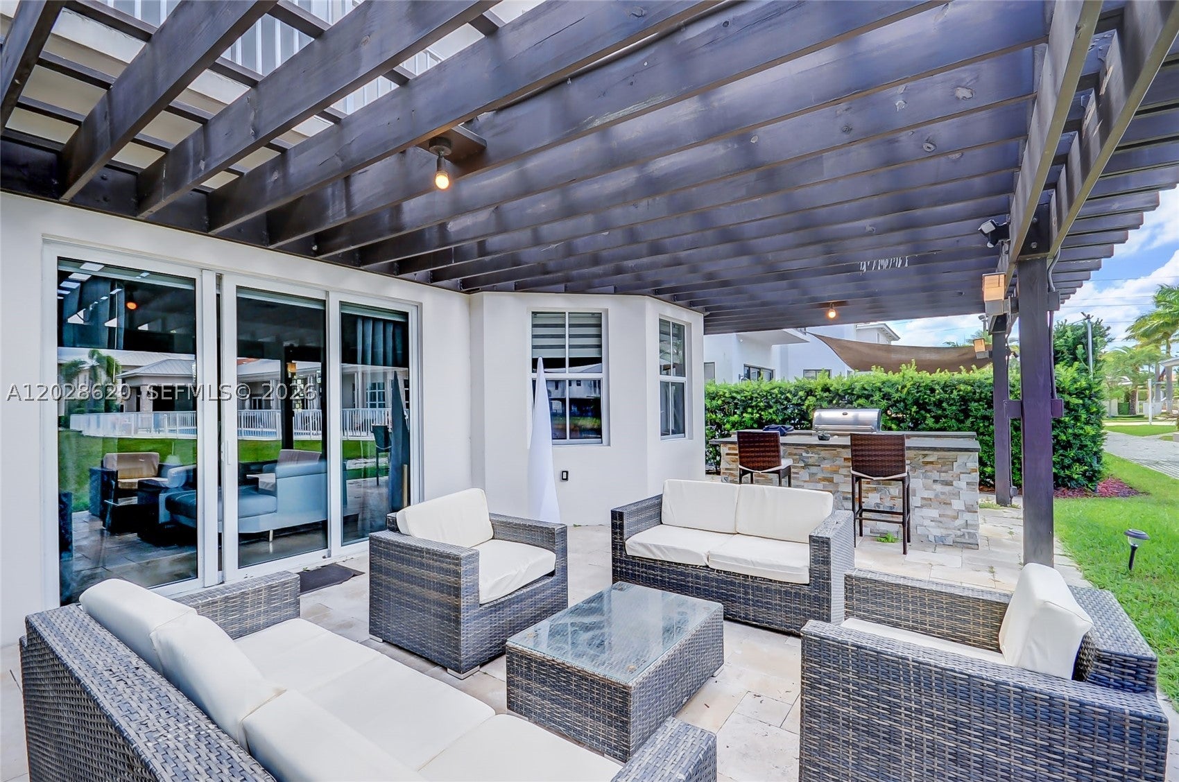 10555 NW 69th Ter
