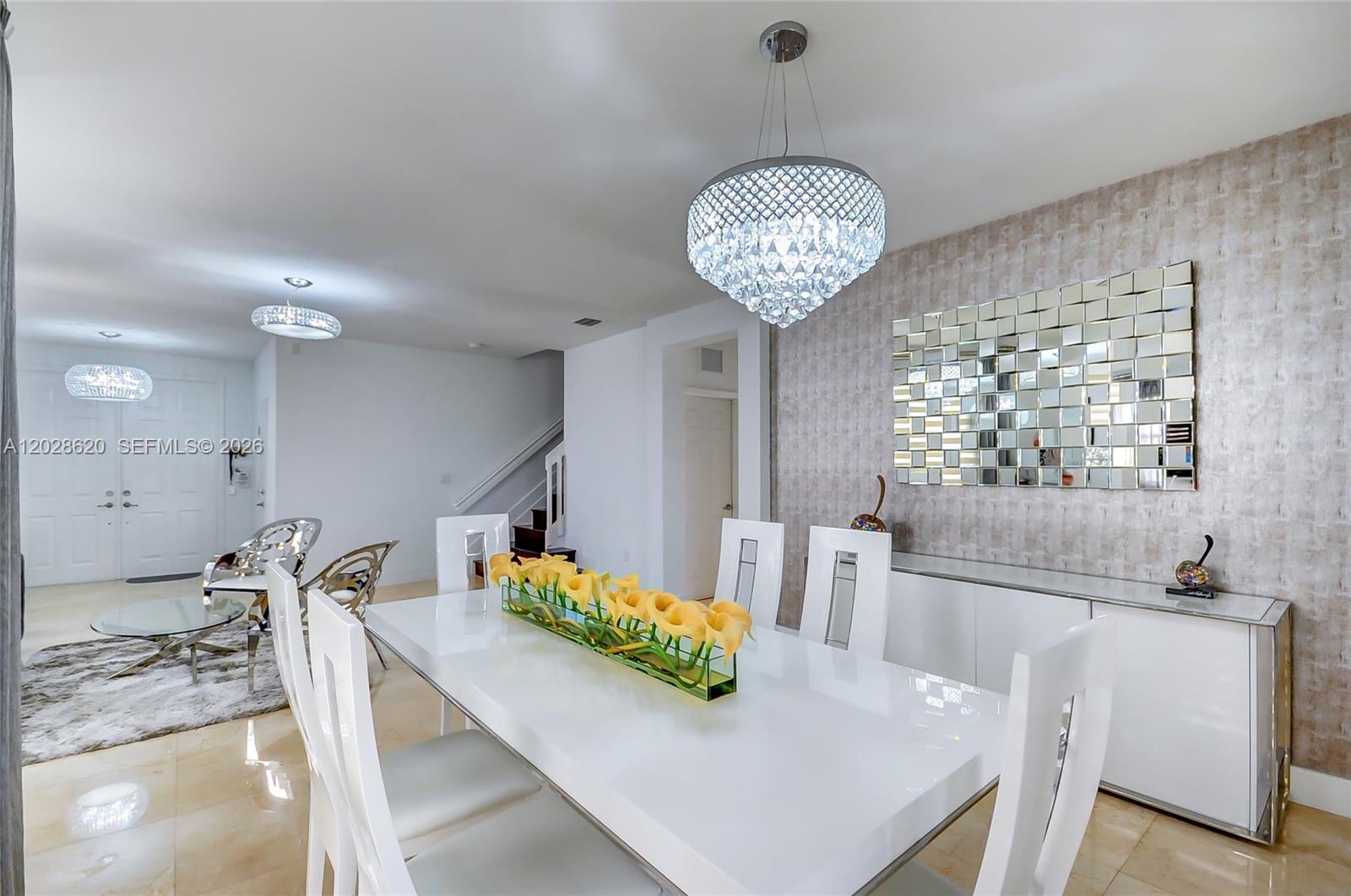 VINTAGE ESTATES - Residential
