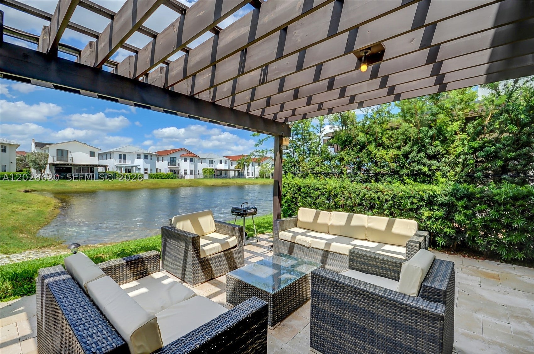 10555 NW 69th Ter