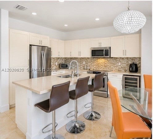 10555 NW 69th Ter