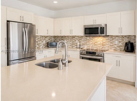 10555 NW 69th Ter