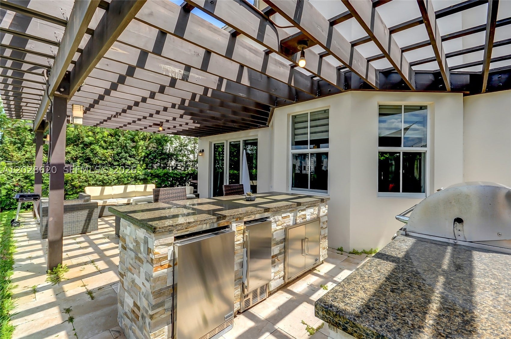 10555 NW 69th Ter