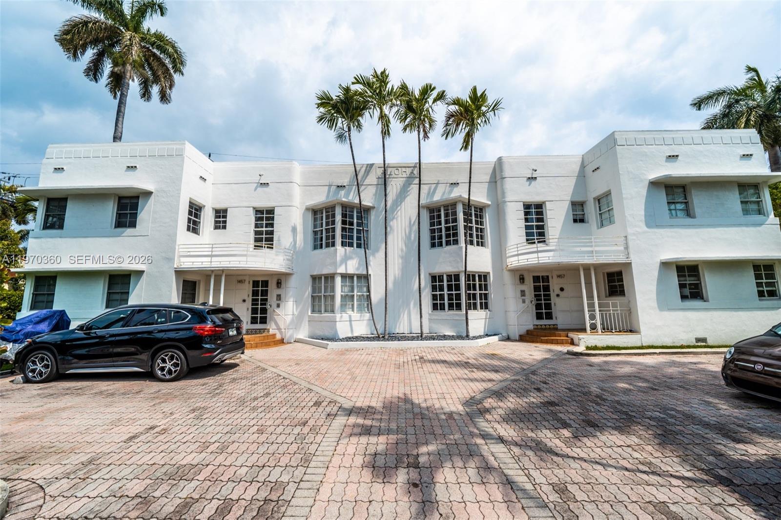 ALOHA CONDO - Residential Lease